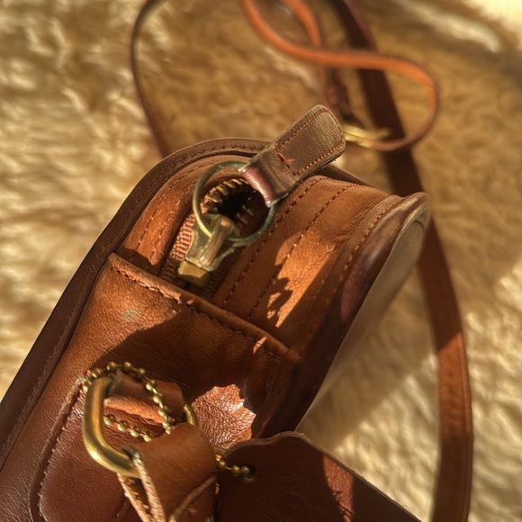 Vintage Coach leather zip crossbody - Picture 15 of 15